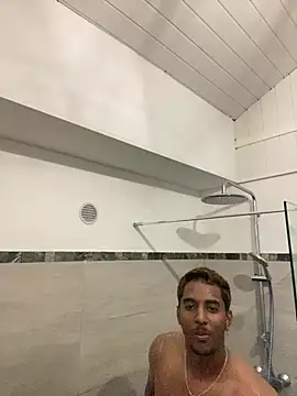 Axel black10 online show from February 14, 4:40 pm