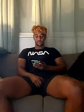 Axel black10 online show from January 12, 11:50 am