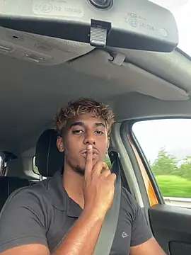 Axel black10 online show from January 11, 12:45 pm