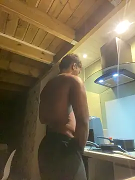 Axel black10 online show from April 14, 5:07 pm