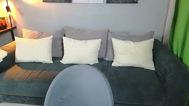 KitKatie online show from March 24, 1:55 pm