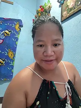 Snapshot of Hottie_Pussy chatting on June 12, 6:00 am Hottie Pussy online show from June 12, 6:00 am