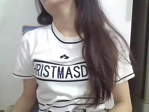 berry alma06 online show from April 15, 1:37 pm