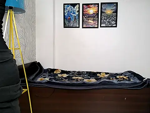 Devil lily7 online show from April 5, 11:50 am