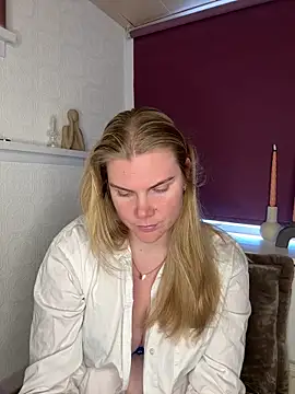 SexyBlondJoanna online show from February 20, 1:02 pm