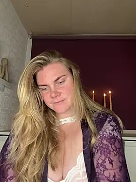 SexyBlondJoanna online show from February 7, 7:22 pm