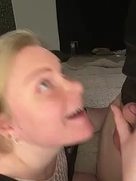 SexyBlondJoanna online show from February 12, 5:45 pm