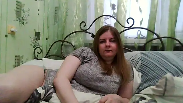 DarkRose0104 online show from January 15, 6:50 am