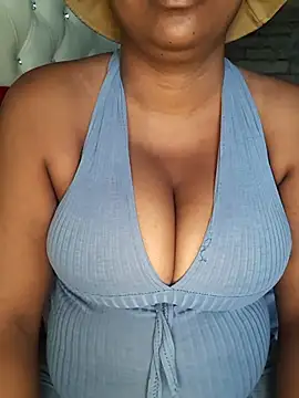 bigboobylicious online show from March 30, 6:59 am