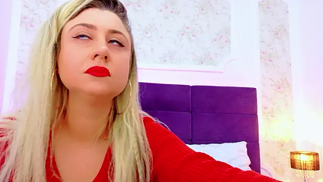 EvelinHill online show from February 5, 5:03 am