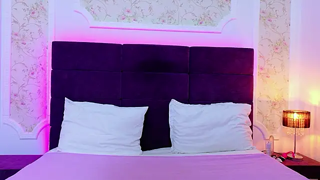 EvelinHill online show from February 4, 5:02 am