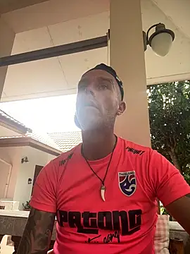 sexytony82 online show from February 8, 8:45 am