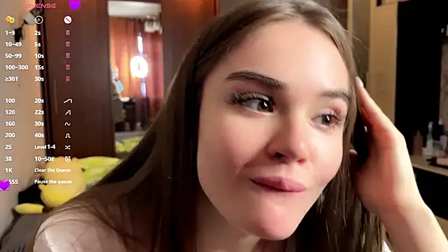 LubaSeirers online show from April 13, 3:27 pm