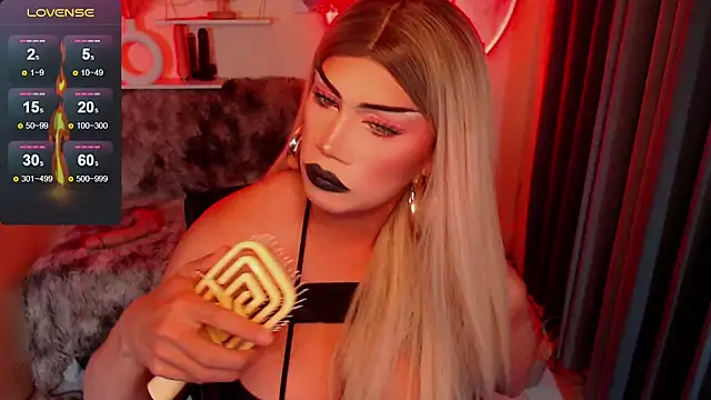deliciousClaire online show from April 23, 2:51 am