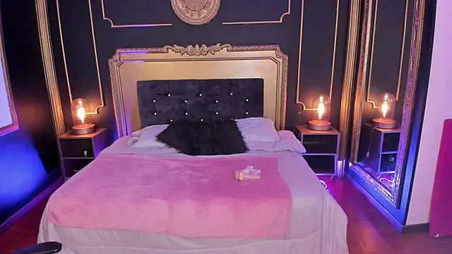 Jenifer James online show from February 3, 12:10 pm