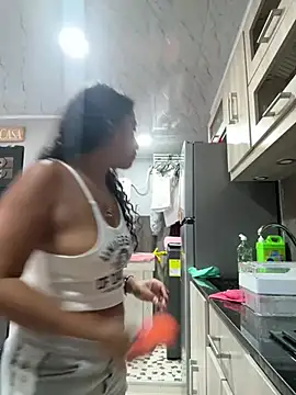 Laura Miller1 online show from May 1, 10:26 pm