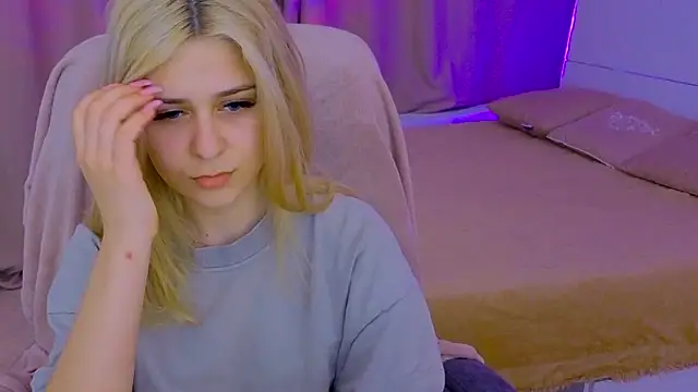 ApheliaStar online show from March 16, 4:10 pm