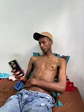 Snapshot of twink_gabrielll chatting on May 6, 12:20 pm twink gabrielll online show from May 6, 12:20 pm
