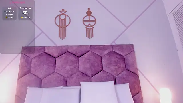 emily nova  online show from April 7, 12:07 pm