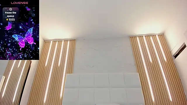 emily nova  online show from March 21, 11:58 am