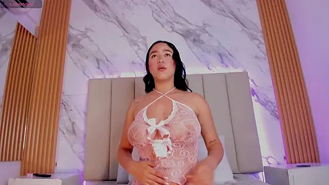 emily nova  online show from February 12, 12:05 pm