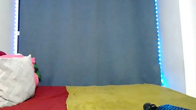 FifiBae1 online show from April 13, 10:03 pm