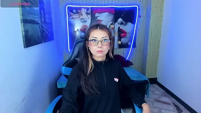 kittymiauu444 online show from January 10, 8:15 pm