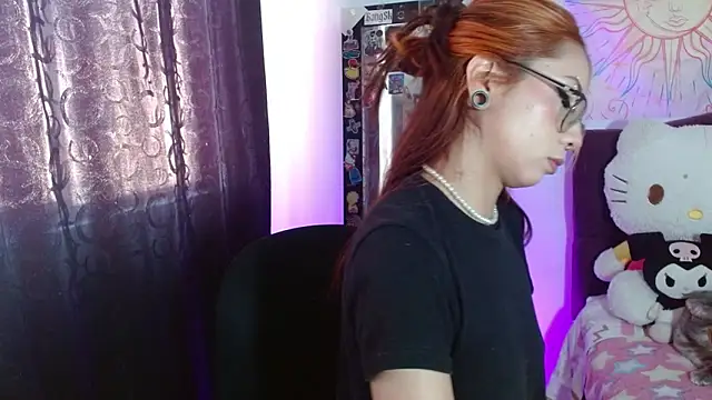 kittymiauu444 online show from February 9, 3:21 pm