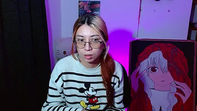 Snapshot of kittymiauu444 chatting on June 12, 4:10 am kittymiauu444 online show from June 12, 4:10 am
