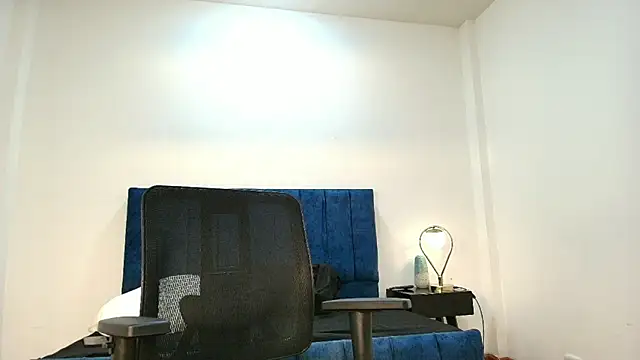 Dante Knox online show from January 15, 11:35 am