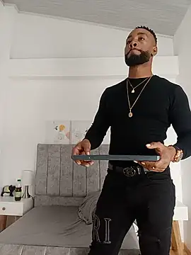 Snapshot of Dante_Knox chatting on June 5, 6:57 pm Dante Knox online show from June 5, 6:57 pm
