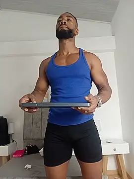 Snapshot of Dante_Knox chatting on June 8, 11:33 am Dante Knox online show from June 8, 11:33 am