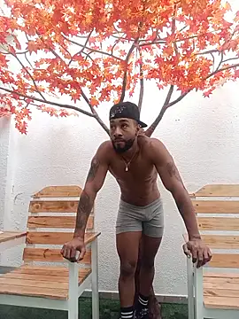 Snapshot of Dante_Knox chatting on June 3, 2:33 pm Dante Knox online show from June 3, 2:33 pm