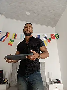 Snapshot of Dante_Knox chatting on July 10, 11:43 am Dante Knox online show from July 10, 11:43 am