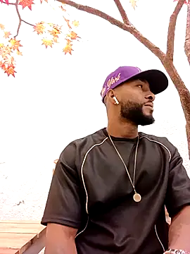 Dante Knox online show from February 13, 7:25 pm