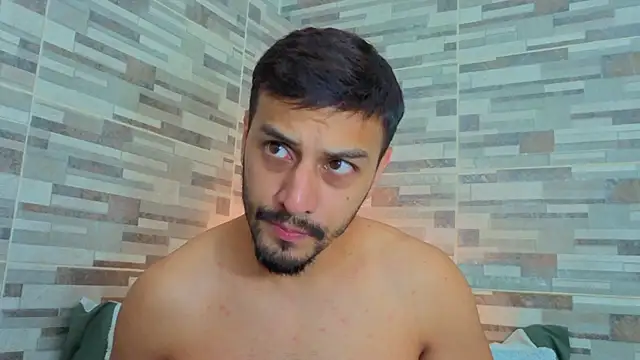 joelcallvil1 online show from May 14, 9:01 pm