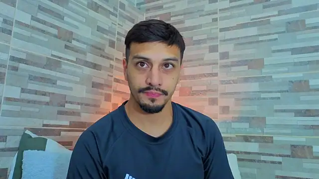 joelcallvil1 online show from April 19, 4:13 am