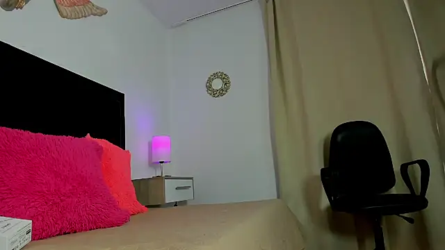 Natalye 23 online show from March 27, 10:33 pm