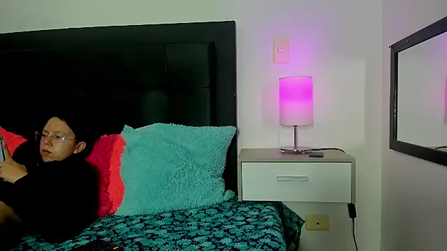 Natalye 23 online show from April 2, 12:29 am