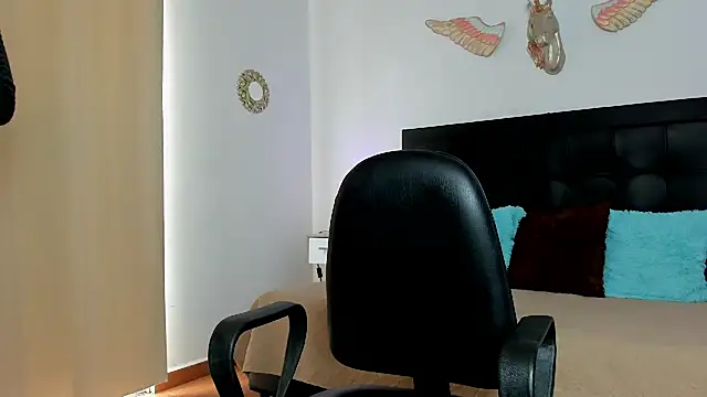 Natalye 23 online show from April 16, 6:19 pm