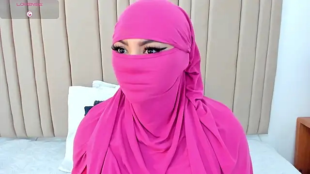 Snapshot of _seelena chatting on February 5, 12:23 pm seelena online show from February 5, 12:23 pm