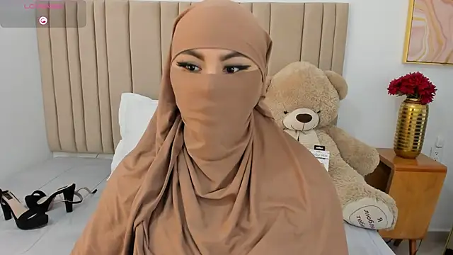 Snapshot of _seelena chatting on February 10, 12:04 pm seelena online show from February 10, 12:04 pm