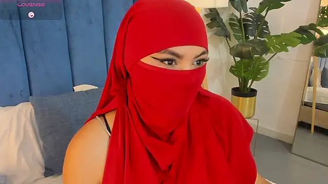 Snapshot of _seelena chatting on February 19, 12:40 am seelena online show from February 19, 12:40 am