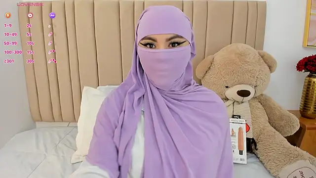 Snapshot of _seelena chatting on February 12, 11:54 am seelena online show from February 12, 11:54 am