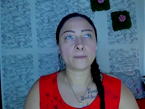 XXXStephanie XXX online show from April 21, 9:54 pm