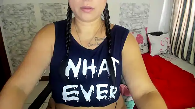 XXXStephanie XXX online show from June 18, 10:15 pm