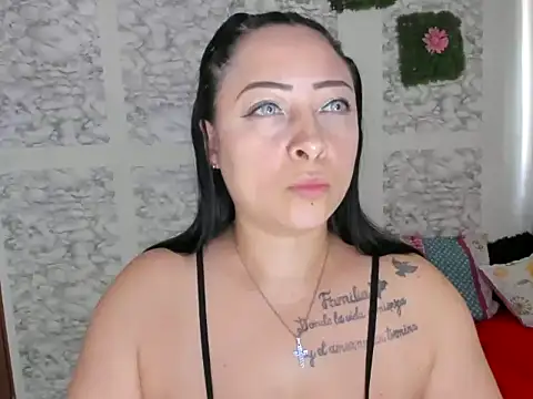 XXXStephanie XXX online show from February 21, 10:12 pm