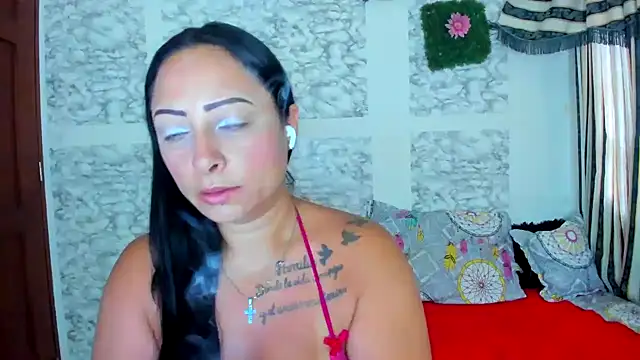 XXXStephanie XXX online show from May 25, 10:19 pm