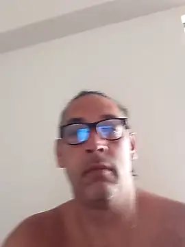 Snapshot of Big_vittollo chatting on February 6, 1:18 pm Big vittollo online show from February 6, 1:18 pm