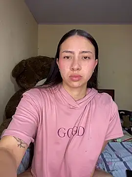 Snapshot of Shayla--broos chatting on February 14, 4:51 pm Shayla--broos online show from February 14, 4:51 pm